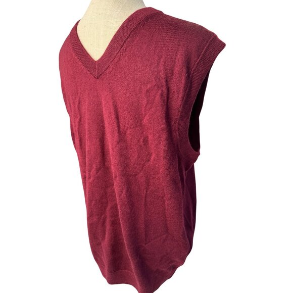 Turnbury Extra Fine Merino Wool Sweater Vest M Burgundy V-Neck Pullover Sleevele - Picture 2 of 7